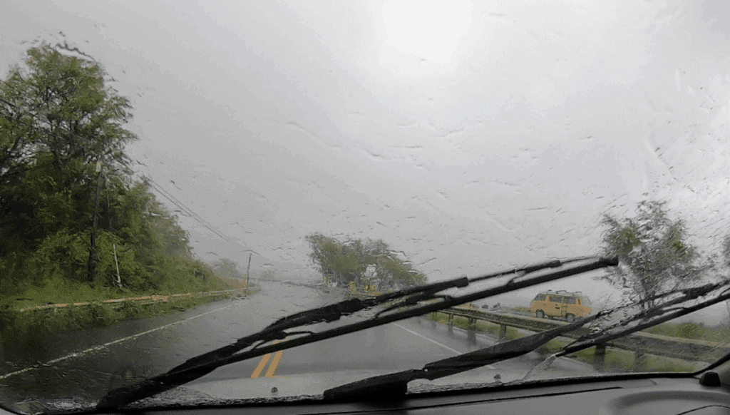 oahu vs maui weather rain rates