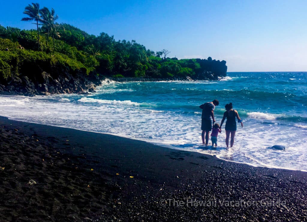 hana maui where to stay black sand beach