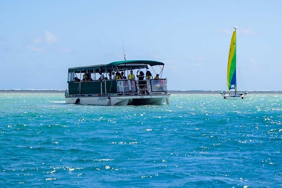 kaneohe sandbar catamaran