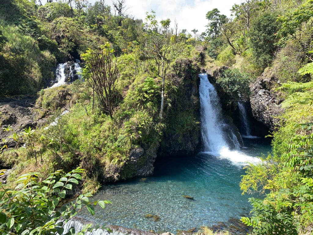 Road-to-Hana-guide hanawai falls