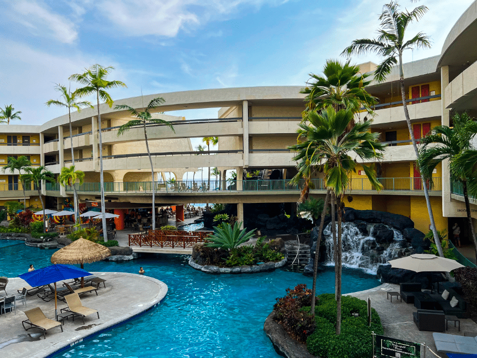 best family resorts in Hawaii - Outrigger Kona