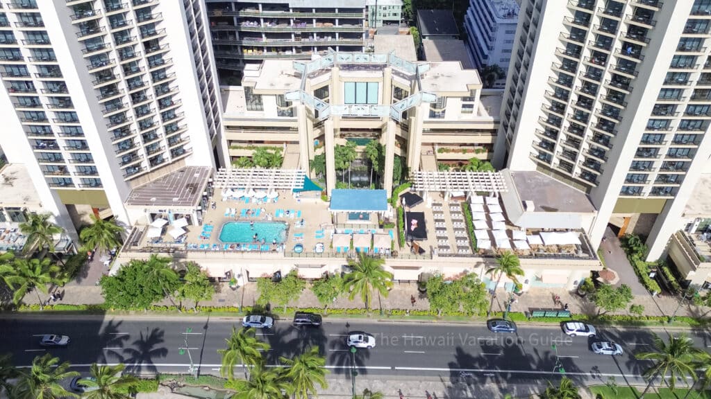 Hyatt Regency Waikiki with Points pool