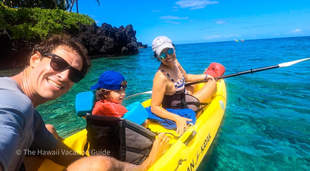 Some Captain Cook snorkeling tours are done by kayak