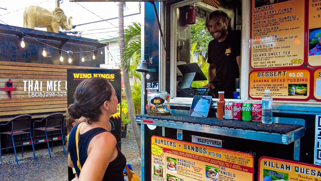 tipping in hawaii food trucks restaurants