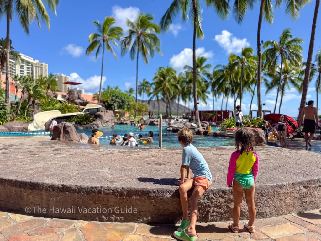 Kids pool at Sheraton Waikiki with my kids