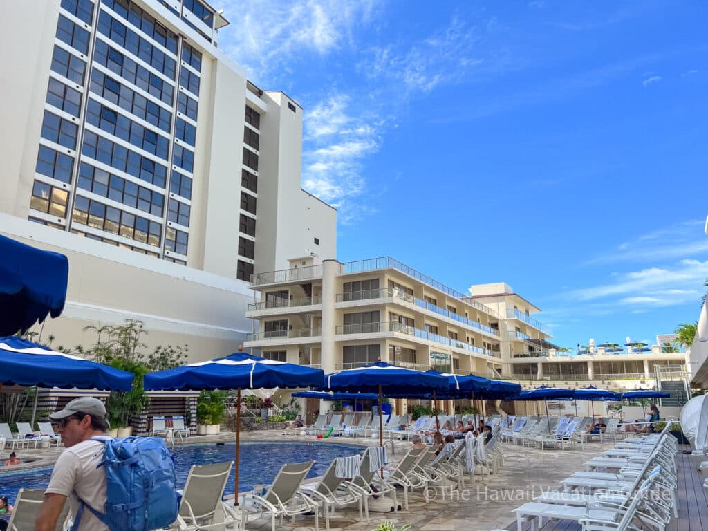 Outrigger Reef Waikiki Beach Hotel pool
