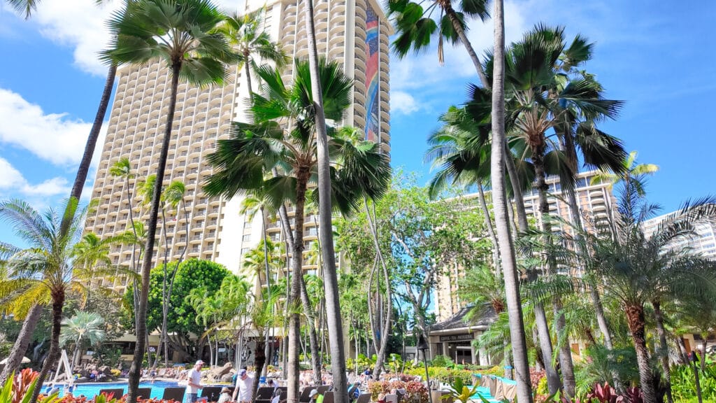 beachfront hotels waikiki Hilton Hawaiian Village