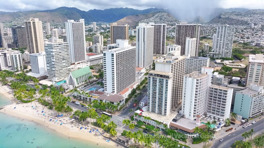 waikiki beachfront hotels near diamond head