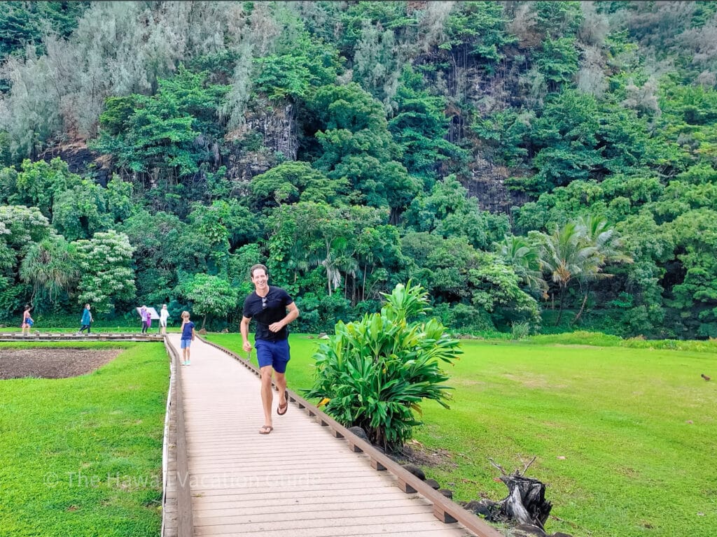Must-Do Things in Kauai for first timers. Ha'ena State Park with Jordan