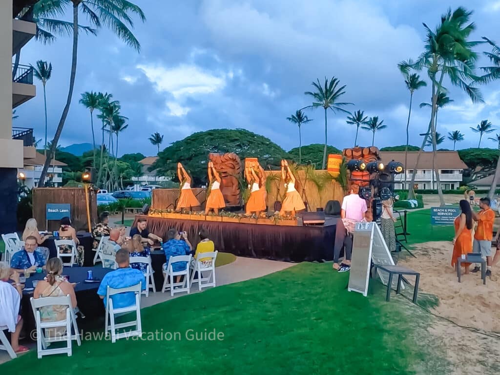 kauai luau is a must-do thing in Kauai - Aulii Luau